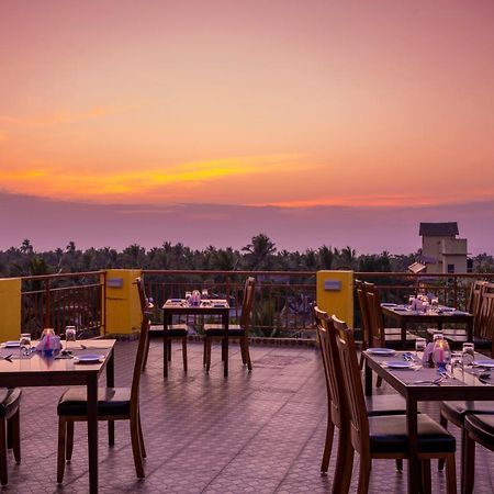 Sairaj Beach Resort Calangute Bagian luar foto